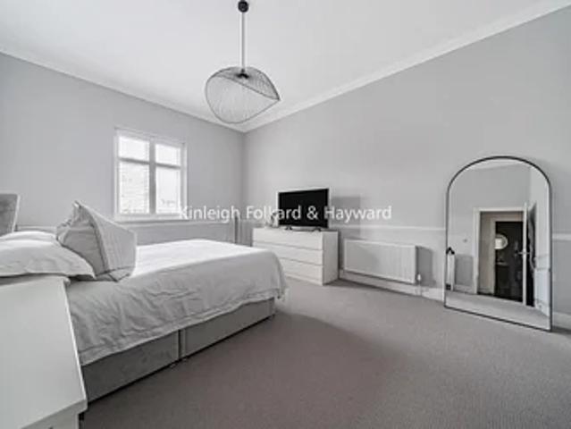 Apartment at High Street, Greater London