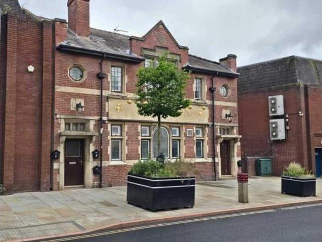Apartment at High Street, Dudley