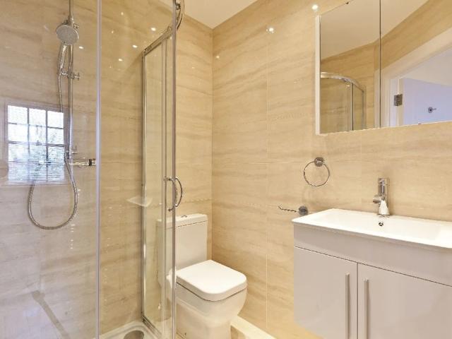 Apartment at High Street, Elmbridge