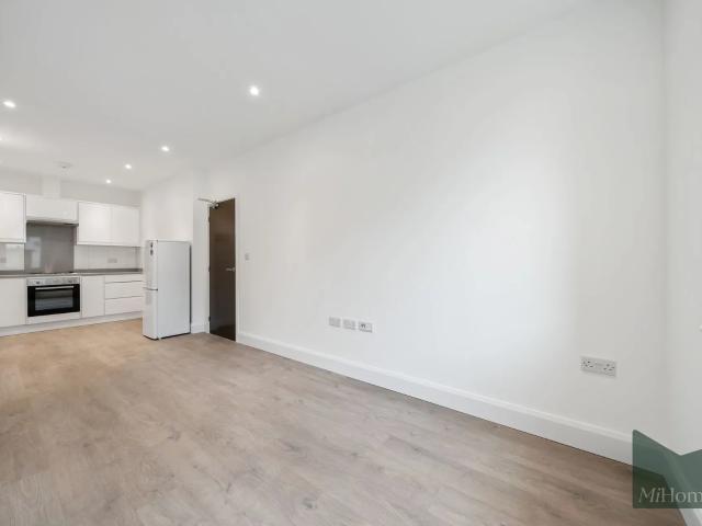 Apartment at High Street, Hertsmere