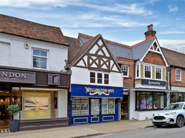 Apartment at High Street, Marlow