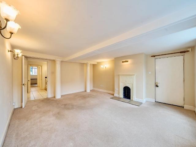 Apartment at High Street, Marlborough