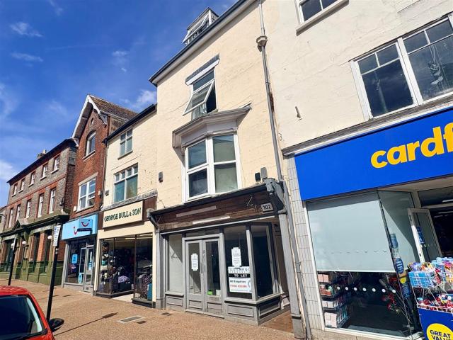 Apartment at High Street, Newport