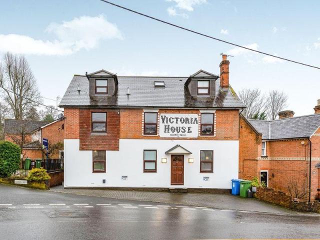 Apartment at High Street, Sandhurst