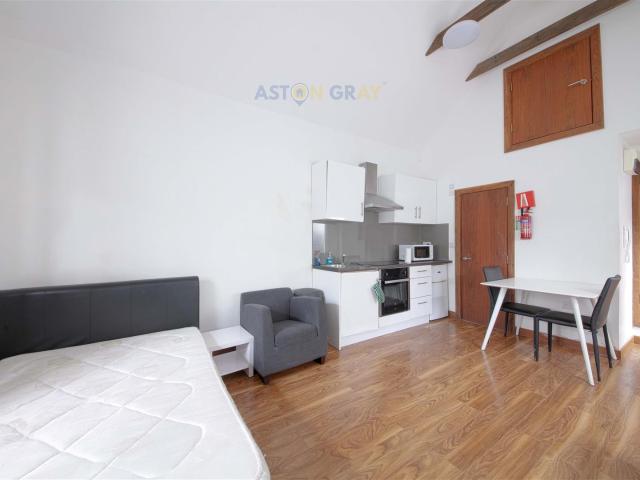 Apartment at High Street, Slough