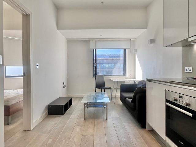 Apartment at High Street, Slough