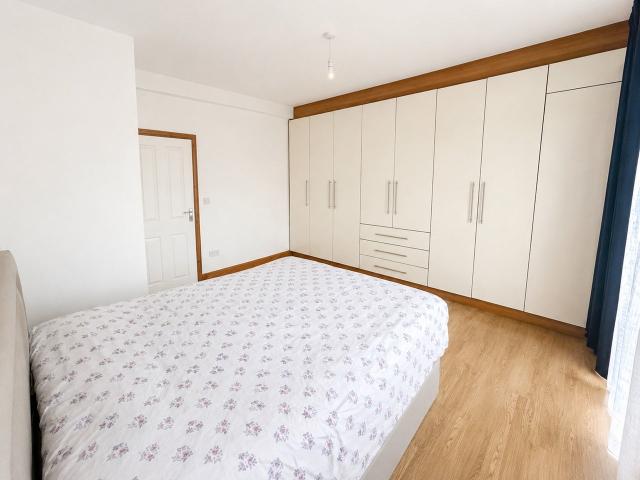 Apartment at High Street, Slough