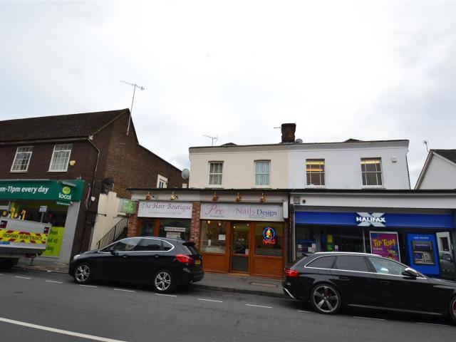 Apartment at High Street, Reigate and Banstead