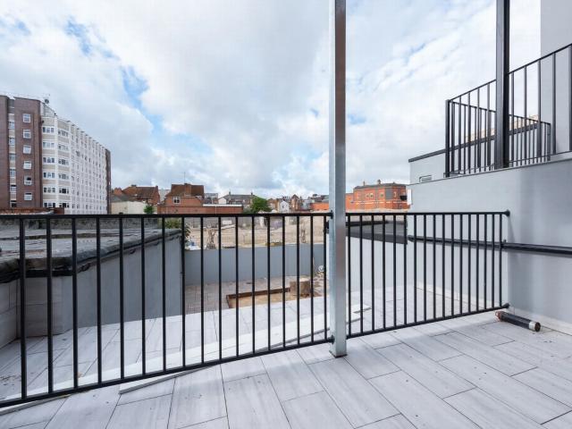 Apartment at High Street, Rushmoor