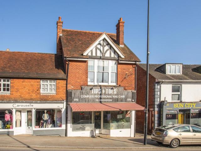 Apartment at High Street, Wealden