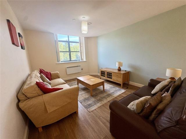 Apartment at High Street West, High Peak