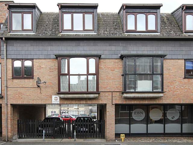 Apartment at High Street, West Suffolk