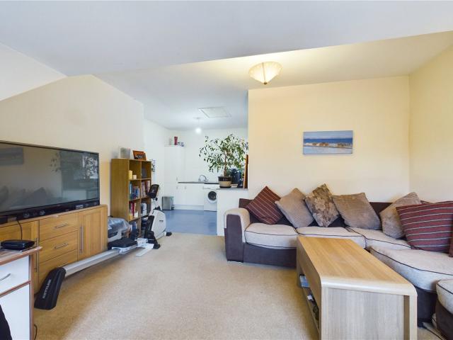 Apartment at High Street, Theale