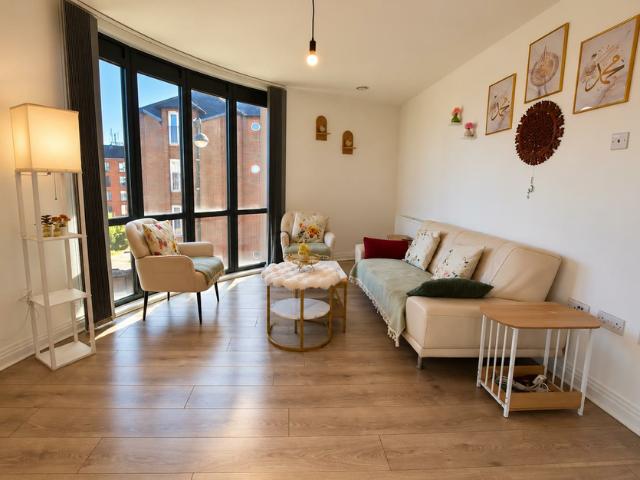 apartment at High Street, Yiewsley, West Drayton
