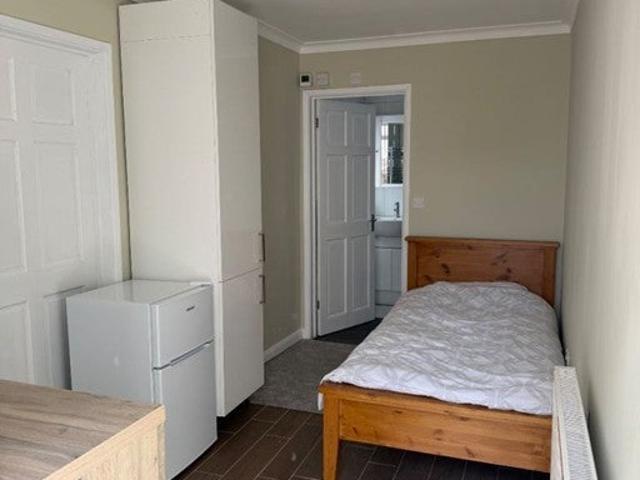 Apartment at Highwood Gardens, Greater London