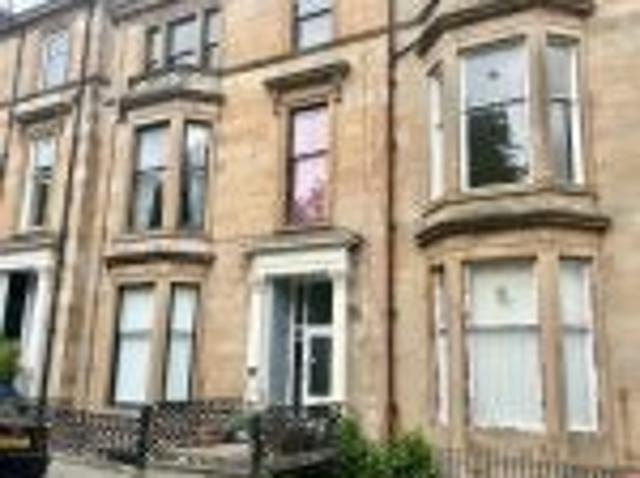 Apartment at Huntly Gardens, Glasgow