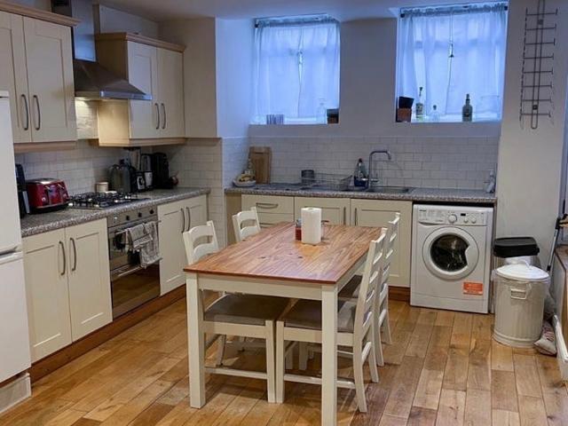 Apartment at Huron Road, Greater London