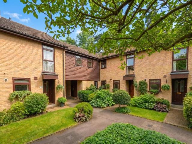Apartment at Inkerman Road, Woking