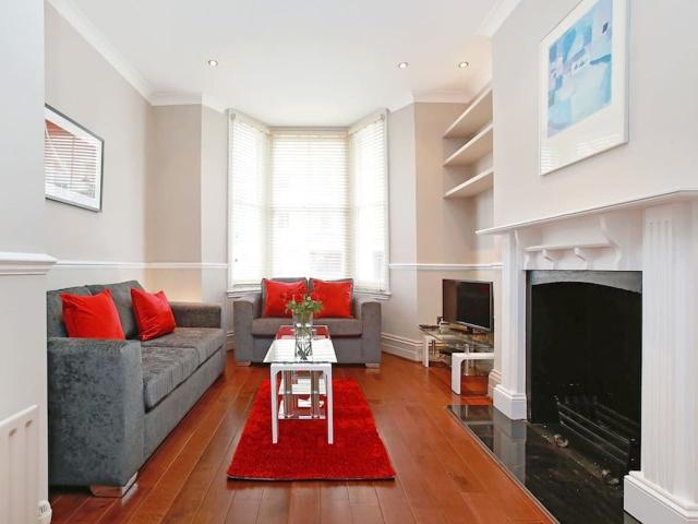 Apartment at Ifield Road, Greater London