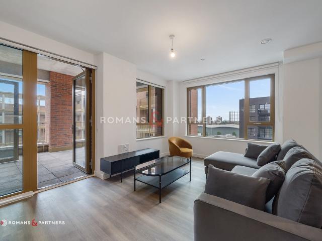 Apartment at Ilderton Road, Greater London