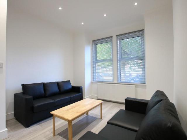 Apartment at Ilex Road, Greater London
