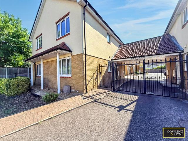 Apartment at Irvon Hill Road, Wickford