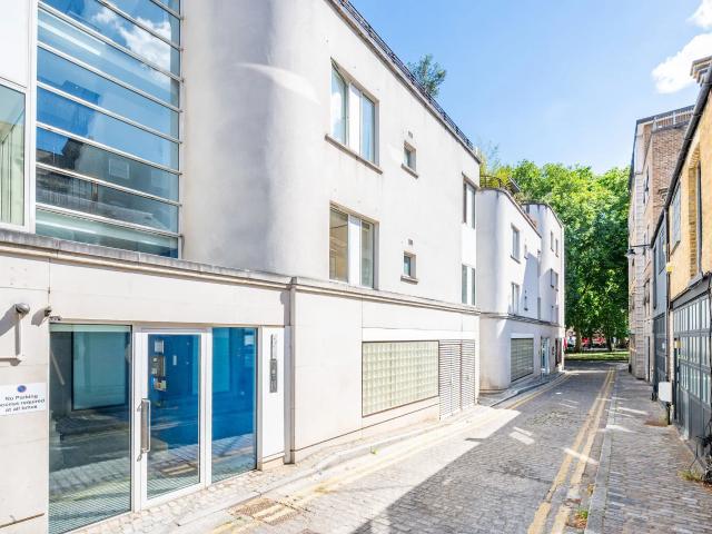 Apartment at Islington Green, Greater London