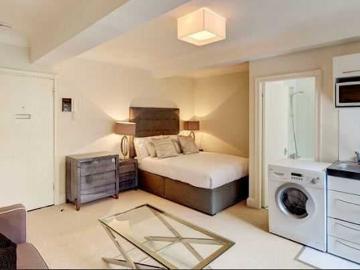 Apartment at Ixworth Place, Greater London