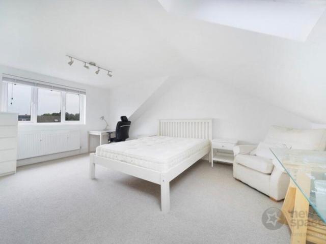 Apartment at James Lane, Greater London