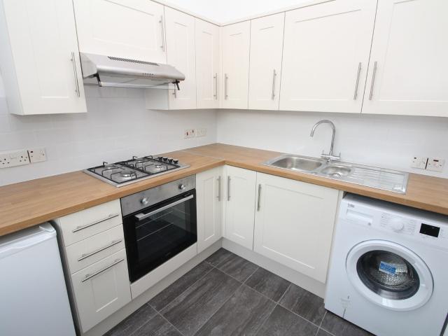 Apartment at Jews Walk, Greater London