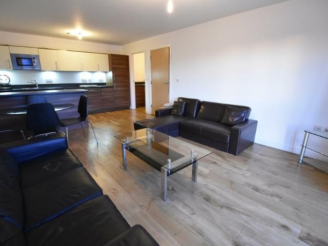 apartment at Jefferson House, West Drayton