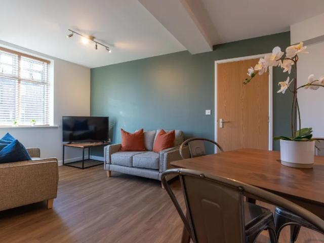 Apartment at Jesmond Road, Newcastle upon Tyne