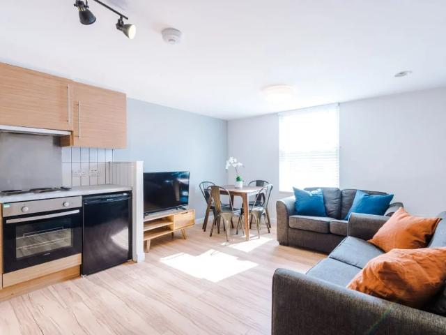 Apartment at Jesmond Road, Newcastle upon Tyne
