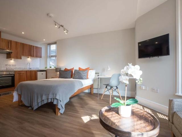 Apartment at Jesmond Road, Newcastle upon Tyne