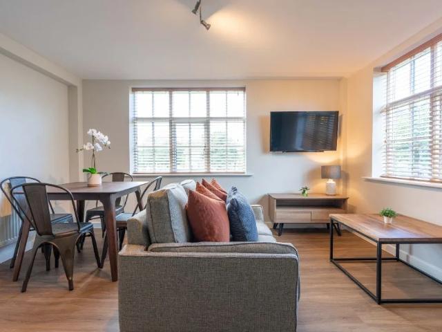 Apartment at Jesmond Road, Newcastle upon Tyne