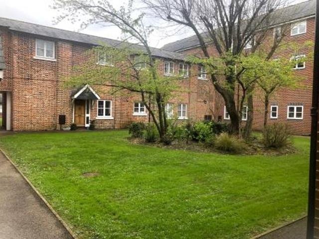 Apartment at Junction Road, Test Valley