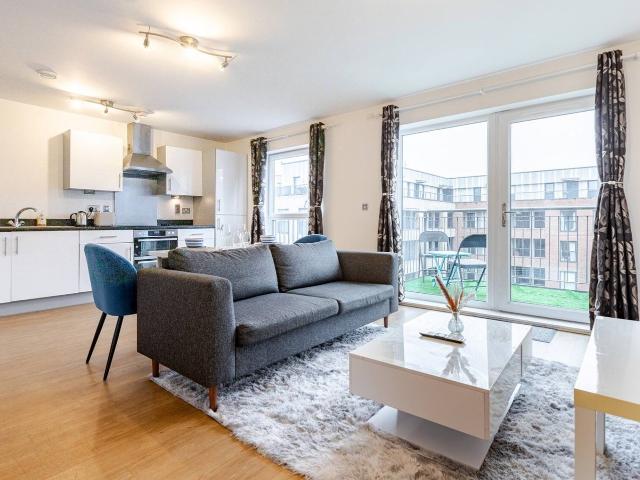 Apartment at Dagenham Road, Greater London