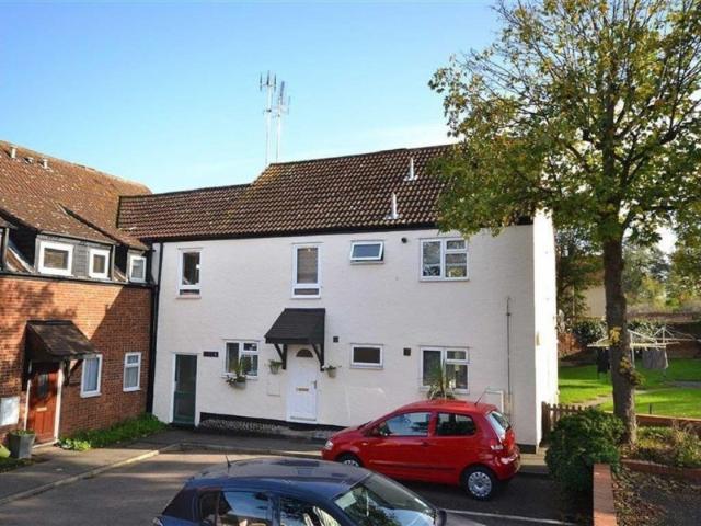 apartment at Ongar Road, ABRIDGE