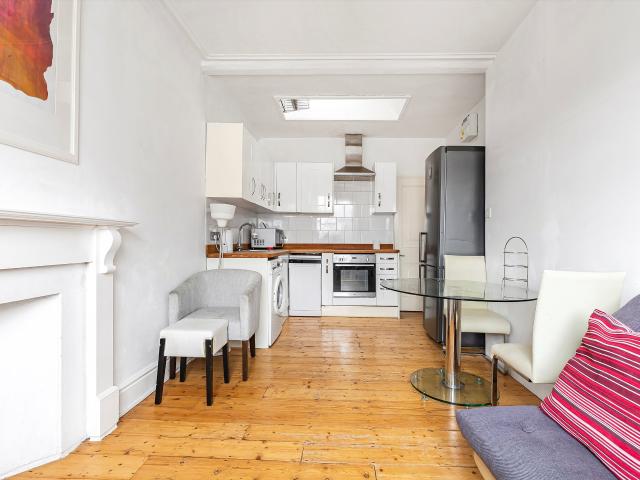 Apartment at Ongar Road, Greater London