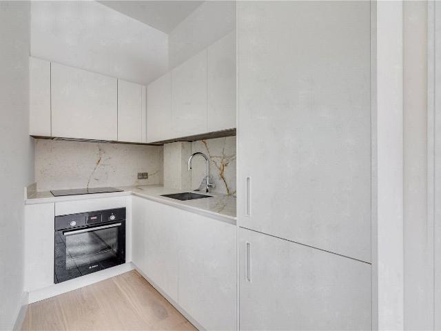 Apartment at Ongar Road, Greater London