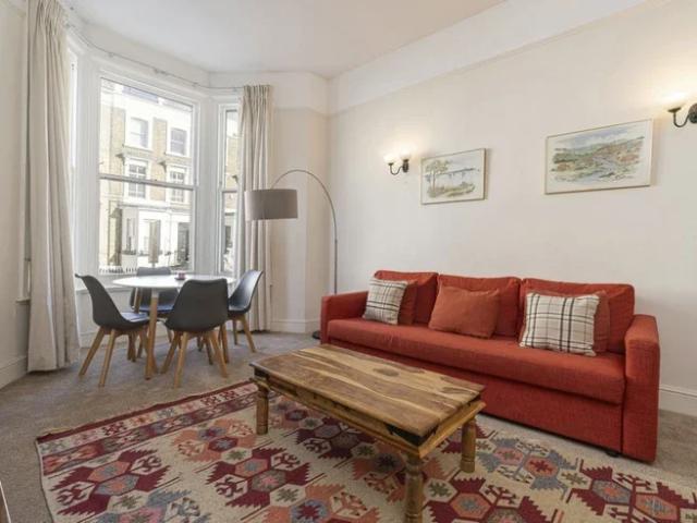 Apartment at Ongar Road, Greater London