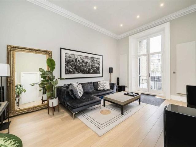 Apartment at Onslow Gardens, Greater London