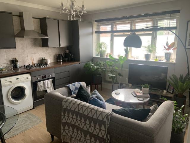 Apartment at Oak Lane, Greater London