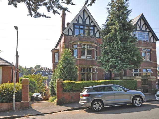 Apartment at Oakfield Road, Newport