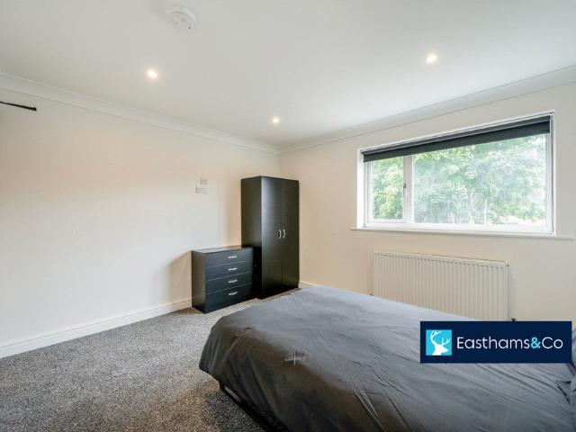 Apartment at Oaktree Close, Preston