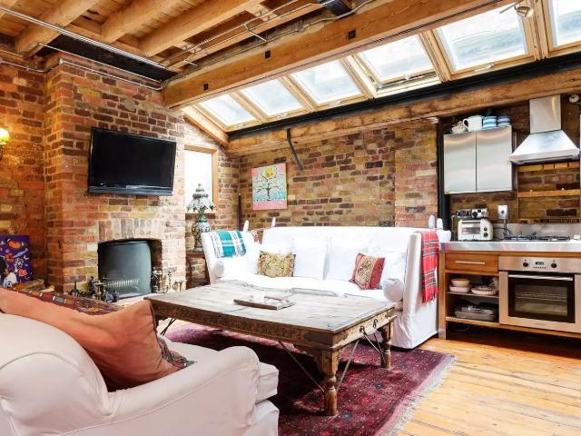 Apartment at Exhibition Road, City of Westminster