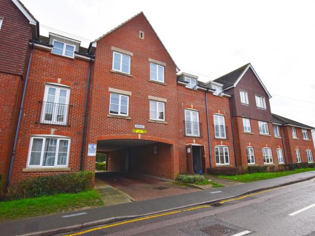 Apartment at Orchard Street, Rainham