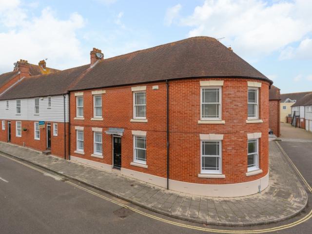 Apartment at Orient Place, Canterbury