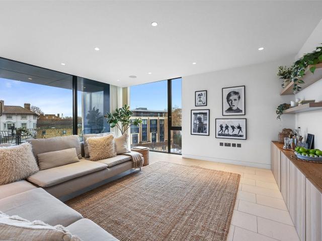apartment at Oval Road, London, NW1 7EU