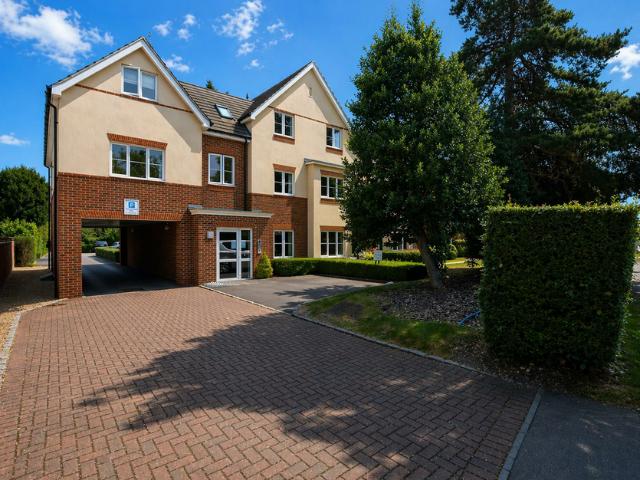 apartment at Overton House, Cowley